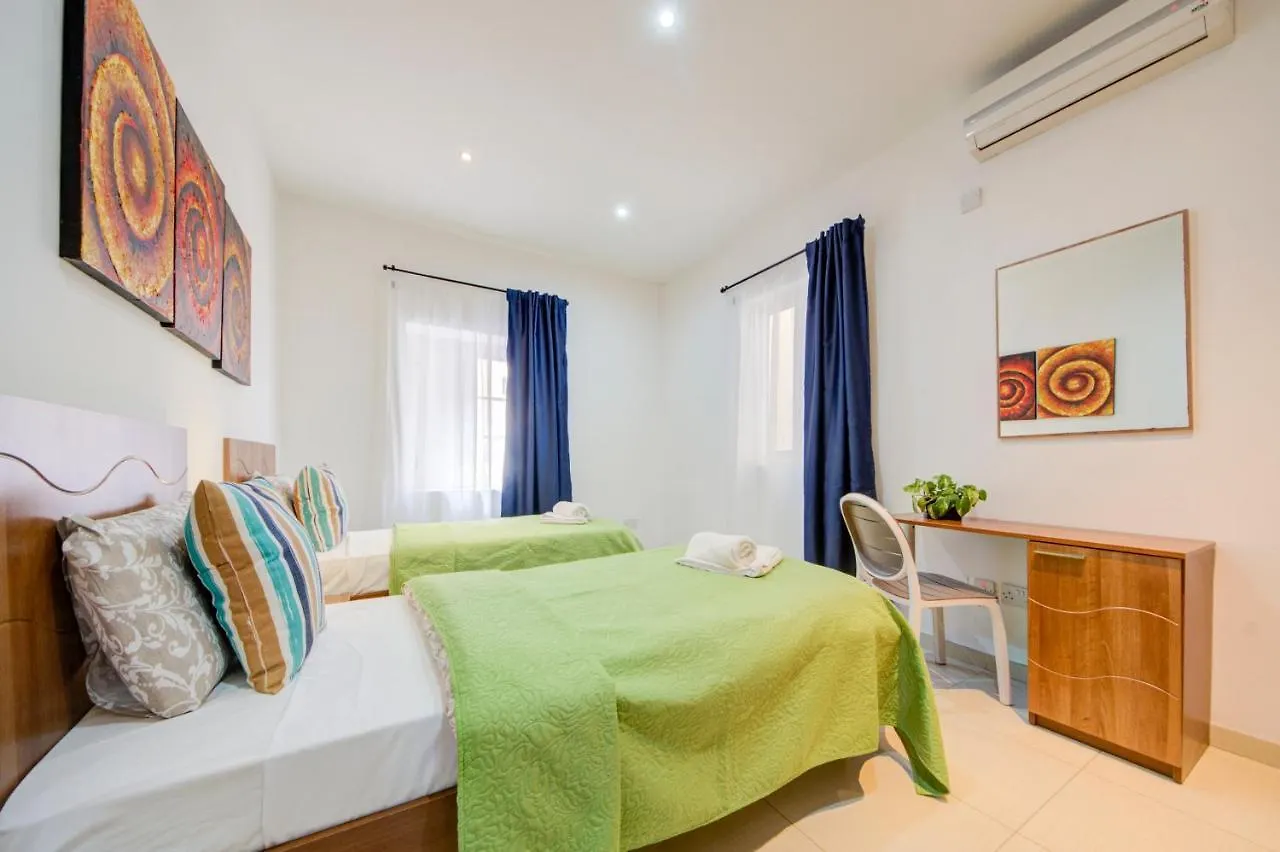 St Julians 2 Bedroom Apartment With Commanding Seaviews By Shortletsmalta Saint Julian's 몰타